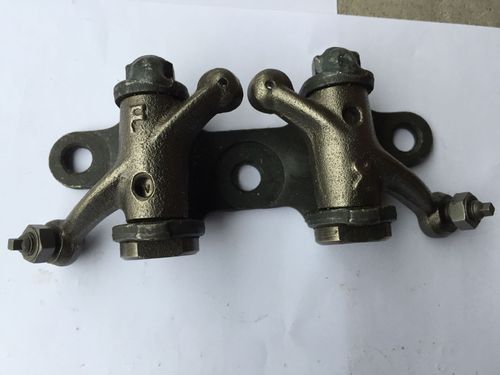 摩托车cg125/cg150 汽缸头气门摇臂支架,上摇臂总成