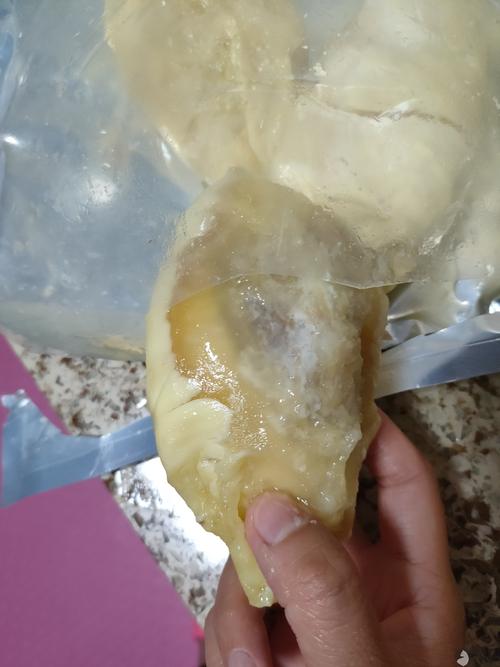 拼多多买了榴莲坏了,不给退款