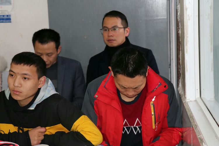 冬日情暖 教研醇香 ——豆沙中学,柿子中学,庙坝中学三校教研交流会