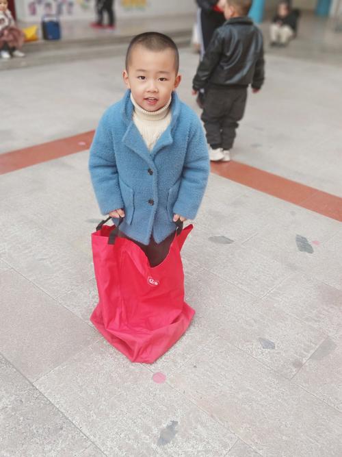 闻喜县万福花园幼儿园帅气宝贝——赵晨皓 - 美篇