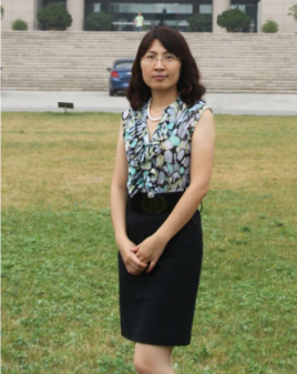 杨海英