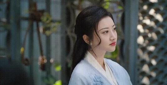 原创《司藤》热播!景甜旗袍造型美翻,与张彬彬联袂出演奇幻爱情剧!