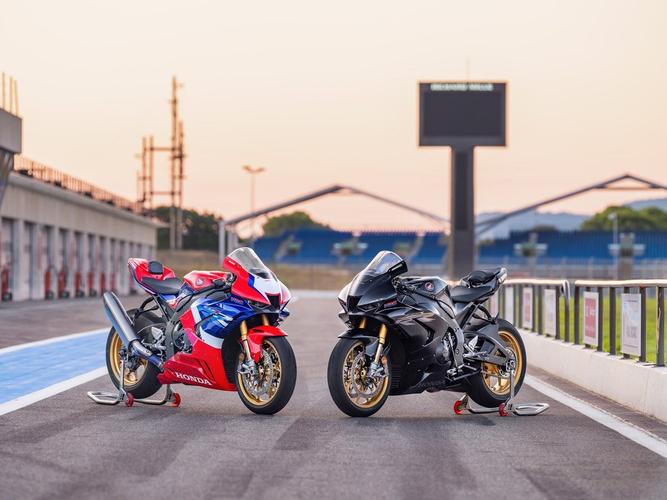 2021米兰车展本田cbr 1000rr-r 30周年新配色发布