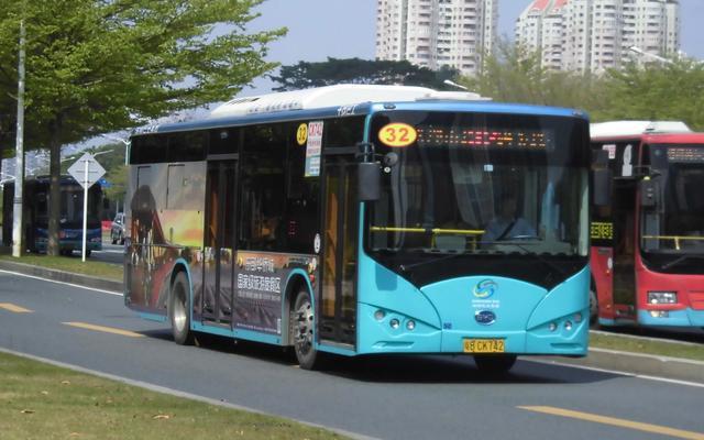 乘坐深圳新能源公交车翻江倒海想死的感觉