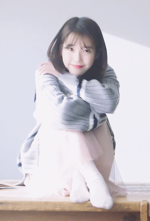 iu 李知恩 李智恩 动图 cr:李知恩iu爱荔枝