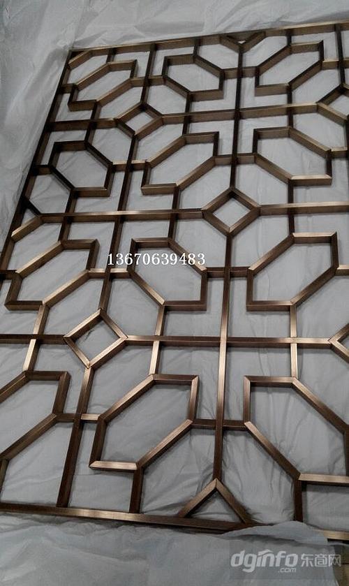 玫瑰金不锈钢镂空屏风电视背景墙装饰