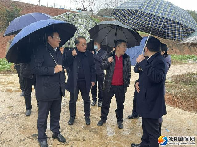 到市公安局警官培训基地项目选址现场办公,副市长,市公安局局长李长跃