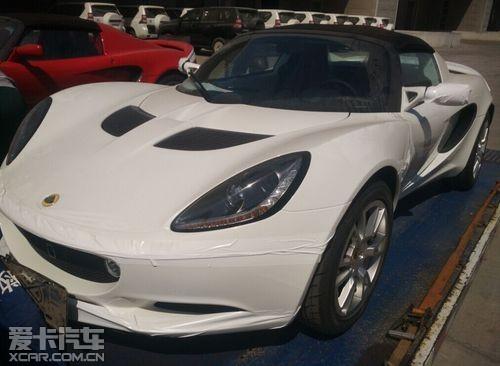 莲花路特斯跑车 天津港现车6.5折销售