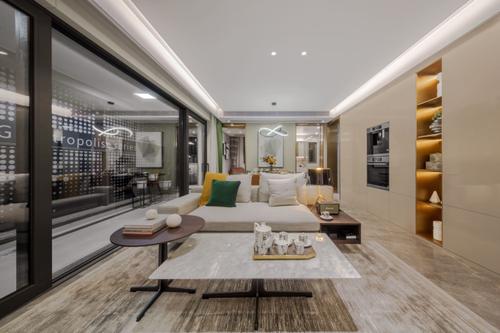 126方样板房实景图 森临澜府作为主城区稀缺地段,优质品质与价差优势