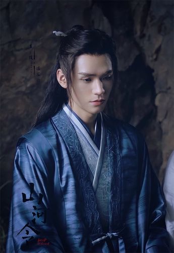 温客行10套古装造型,花花绿绿的衣服只有他能驾驭