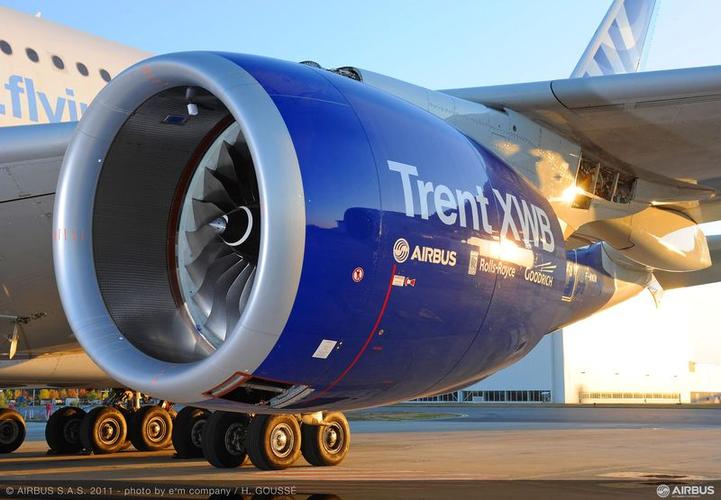 company cit aerospace to supply trent xwb engines and trent 700