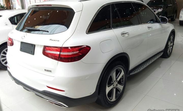 石家庄二手奔驰c级 2017 款 c 300 l 运动版 白色 - 小猪二手车