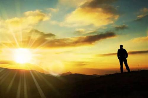 【夜听】所谓人生开挂,不过是厚积薄发