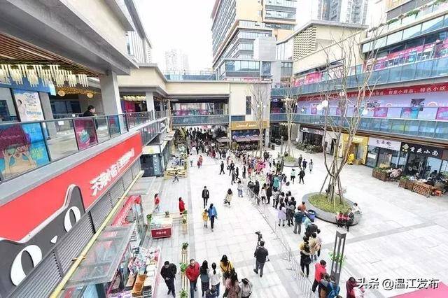 首家星巴克校园体验店落户温江新尚天地更多首店等你来揭晓