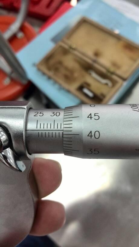 这个外径千分尺怎么读?