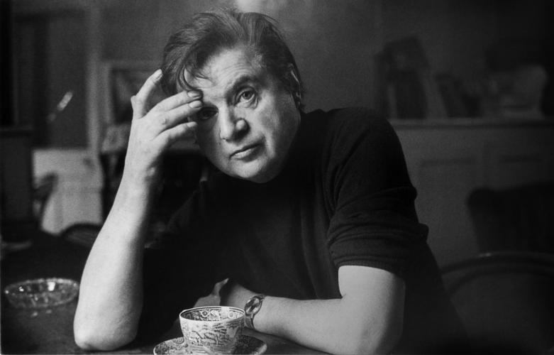 但这些怪诞形象深刻地揭露了这个世界和人类的灾难,他故意把人的丑陋