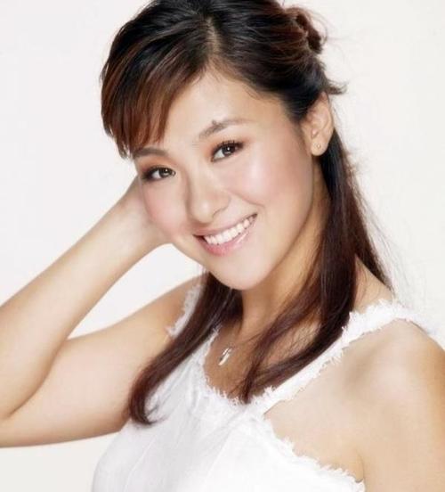 沈傲君个人资料(沈傲君身高多少)