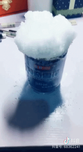 1分钟下雪抖音快手超火的人造雪原材料竟是