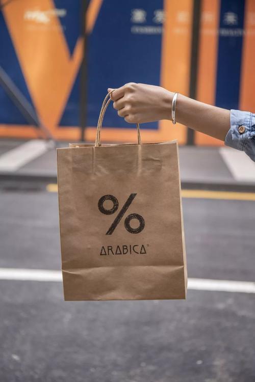 %arabica的每一杯咖啡都是百分百精心制作而一杯好咖啡也足以成为连接