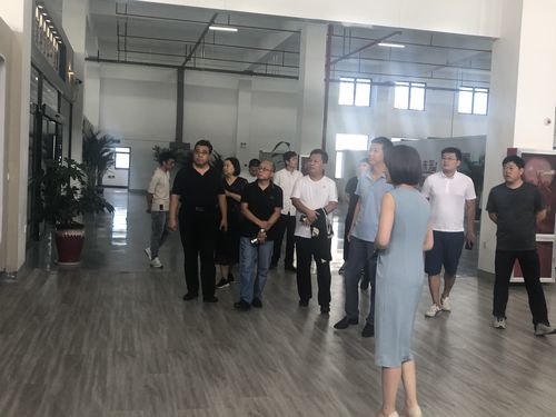 磁县商务局到永年区冀南电商产业园考察学习