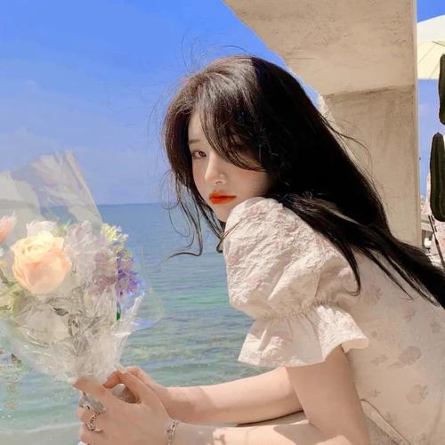 date211111真人女生头像