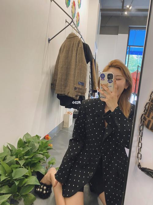 ootd:balenciaga钻钻西装外套_西服外套_巴黎世家怎么样_巴黎世家