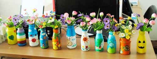 日常生活中,不浪费粮食,随手关灯关水,坚持废物利用,都是为勤俭出力.