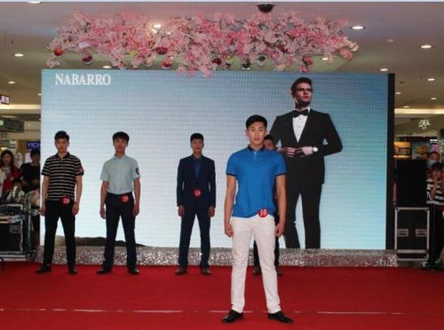 菏泽银座商城杯模特大赛男模新宠纳巴罗男装