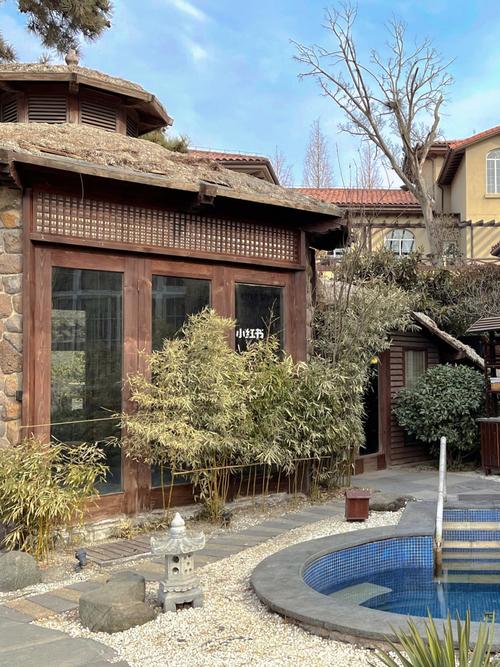 99青岛优质的温泉大部分集中于即墨,而且即墨温泉镇拥有罕见的海水