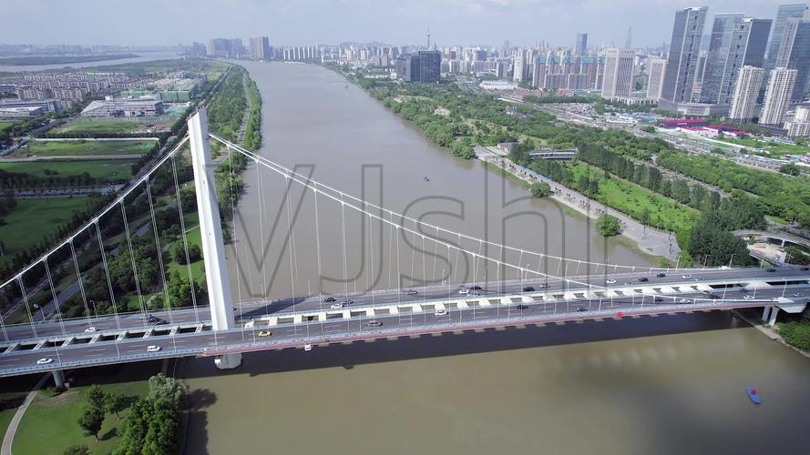 航拍南京江心洲夹江大桥