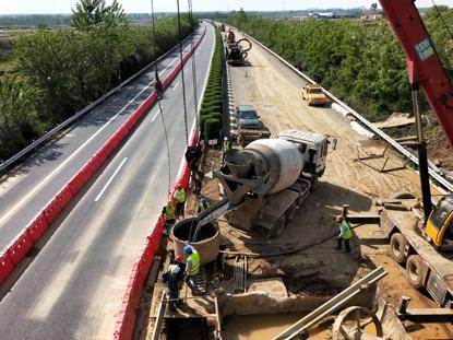 时间:2020-05-07 19:50  5月1日23点,沙公南高速公路孟家溪互通a匝道