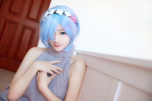 cosplayer美少女动漫博主南桃momoko 蕾姆露背毛衣