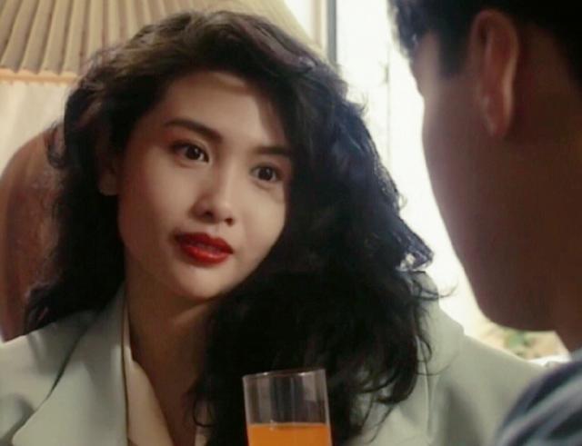 邱淑贞的基因有多强?20岁沈月越长越像妈妈,扮赤木晴子上热搜