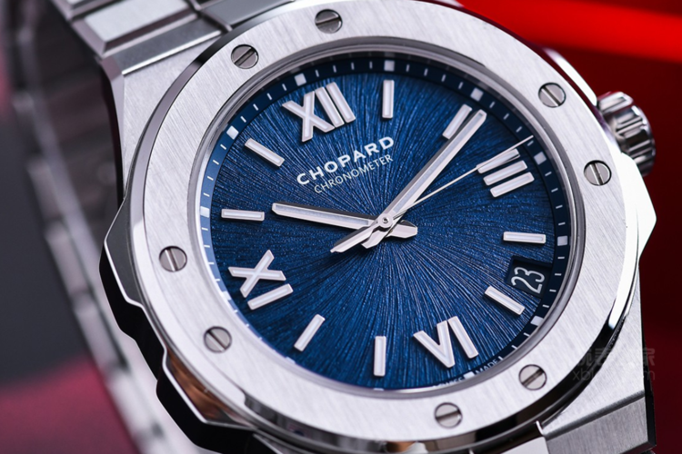 肖邦手表在奢侈品回收中,相对来说还是比较保值的,有非常多的经典款在