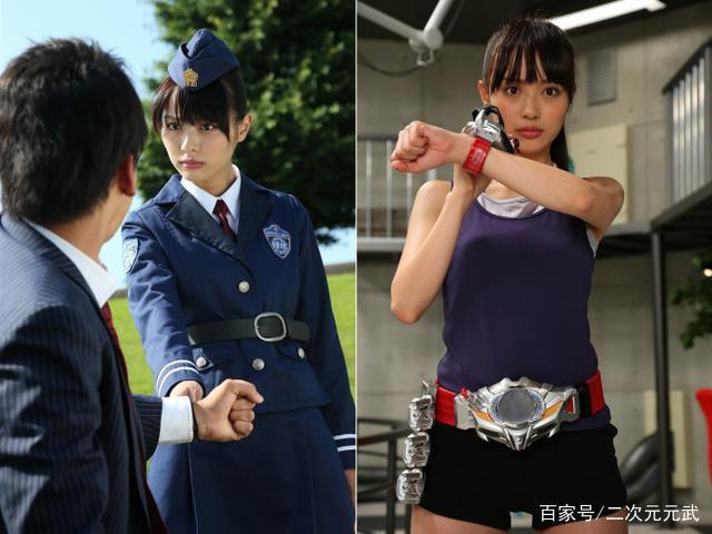 还有《假面骑士w》中的女主鸣海亚树子,他爸爸是假面骑士颅骨,爸爸的