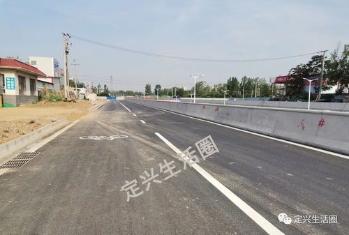 华建路立交桥南侧通往老107国道道路