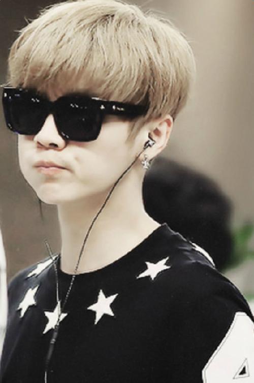 鹿晗最新最全太阳墨镜照