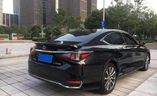 宁波二手雷克萨斯es 2018 款 300h 尊享版 国vi 黑色