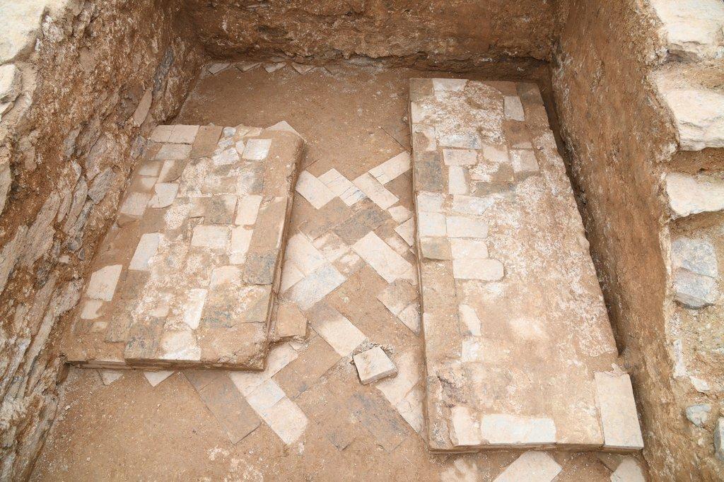 韩国王陵出土中国造古砖七个汉字亮了