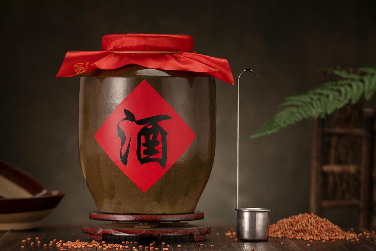 白酒摄影|坛装酒