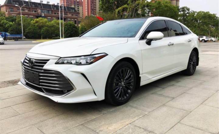 丰田 亚洲龙 2019款 2.5l 进取版 国vi