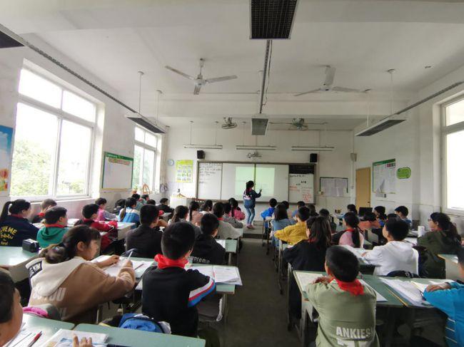 班级均衡中历练学生经历中成长金堂县福兴镇小学班级均衡视域下班级