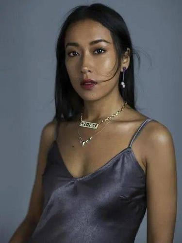 美黑翻车是一种什么体验?连吉克隽逸都想偷偷白回来