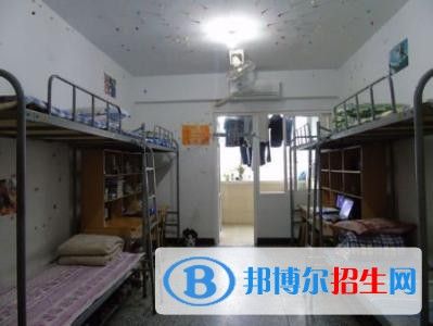 巴中恩阳区职业中学2021年宿舍条件