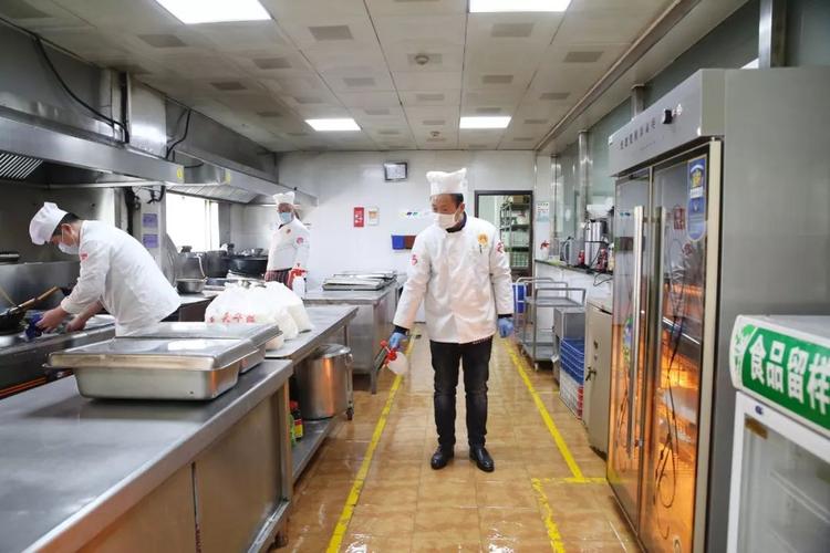 疫情防控期餐厅五个不放松让员工吃得安全吃得放心
