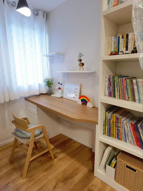 小户型的阳台读书桌_小户型_阳台_书桌_装修_设计_我的装修记录_家居