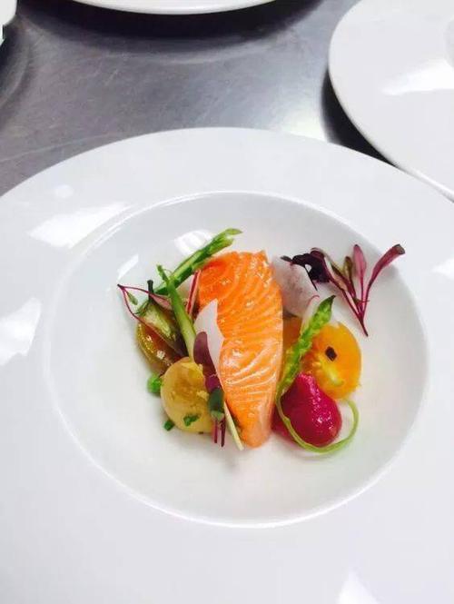 你的冷菜是怎么摆盘的西餐冷菜经典摆盘赏析