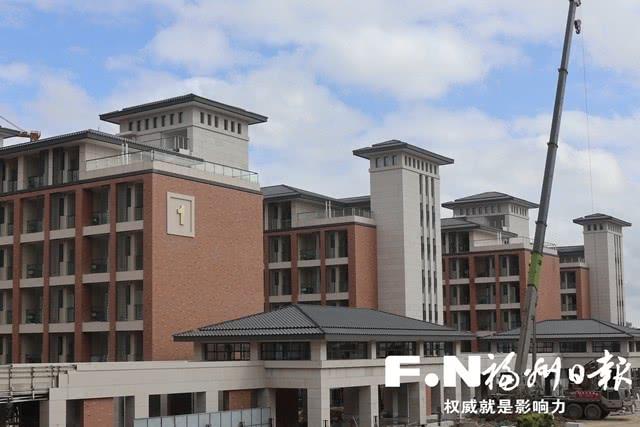 位于漳港街道万沙村的福州三中滨海校区已建成,即将投用.