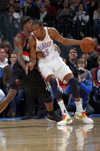 图文-[常规赛]开拓者vs雷霆 杜兰特背身单打