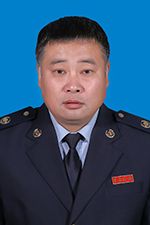 现任国家税务总局青冈县税务局党委委员,副局长.